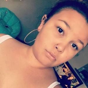 Meet your Posher, Caley